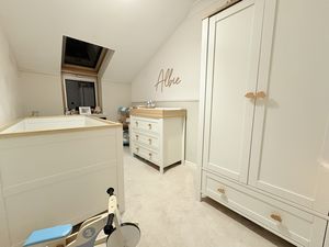 Photo 3- click for photo gallery